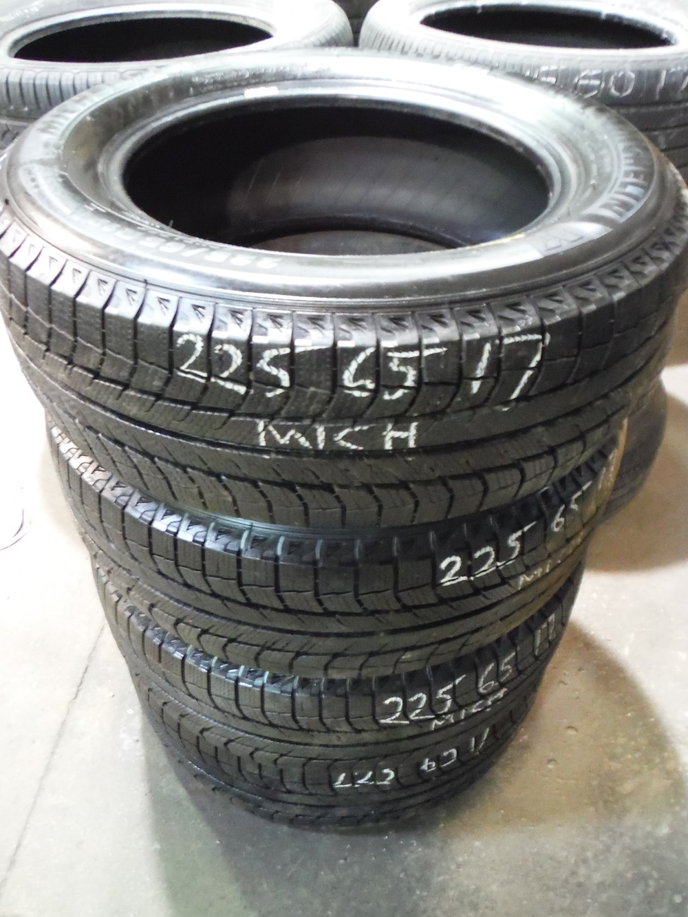 Michelin x-ice 225-65-17