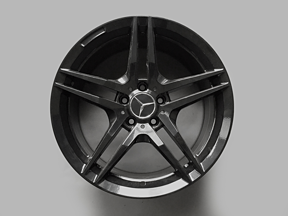 Mercedes Replika 18 inch rims.