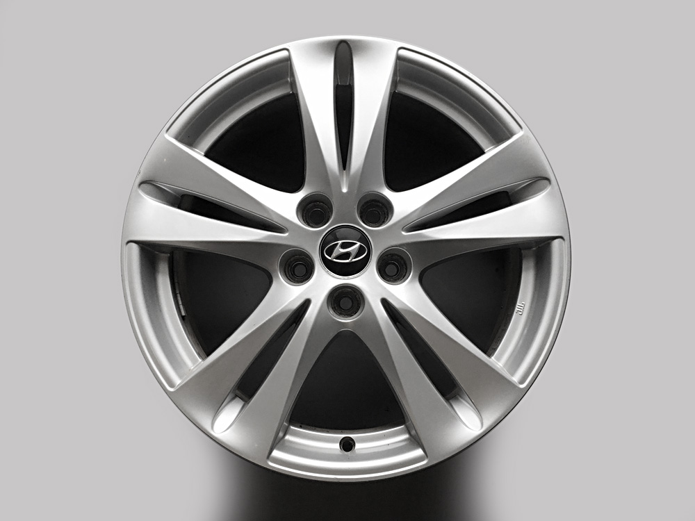 Hyundai original 18 inch rims for sale