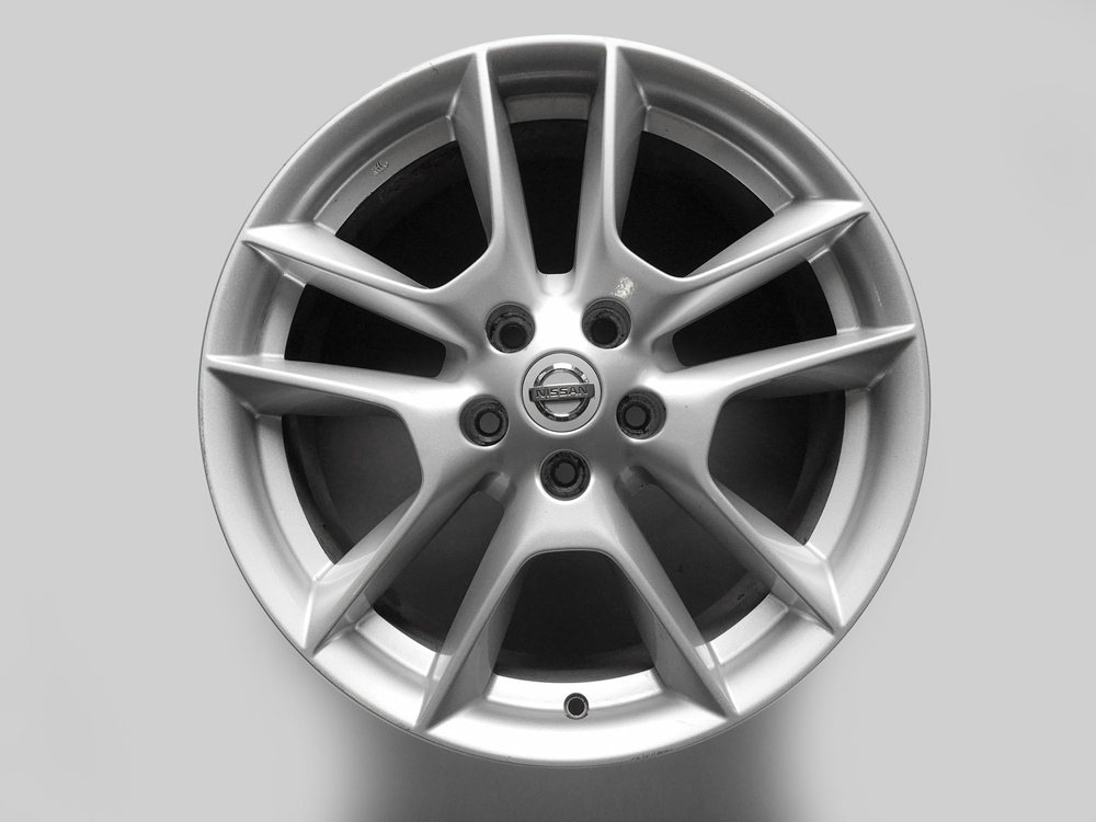 nissan maxima original 18 inch rims for sale