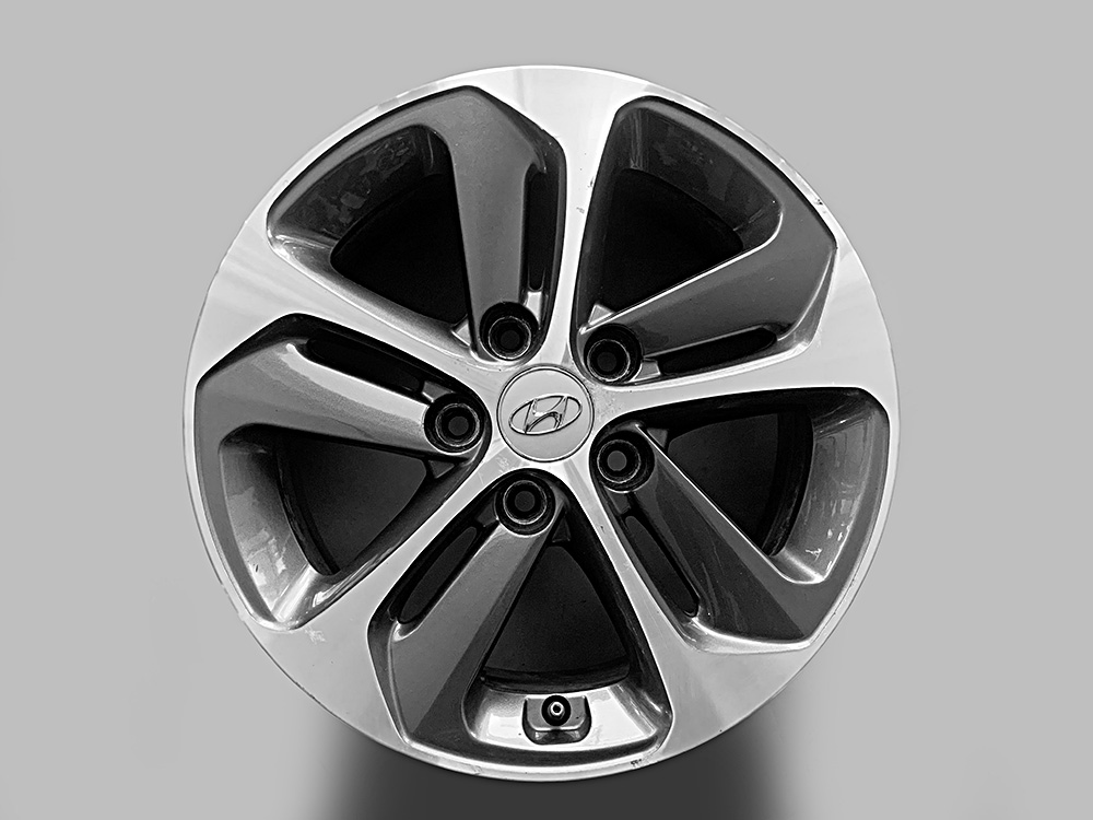 hyundai Elantra oem 16inch rims